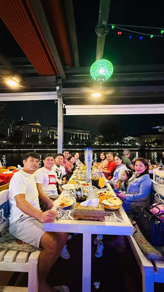 Sultan Palace restaurant at night